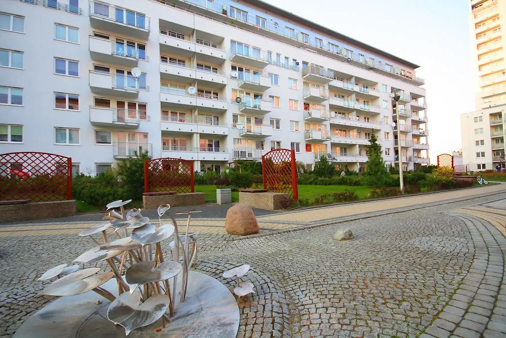 Rent A Flat Apartments - Obroncow Wybrzeza St. 그단스크 0*,