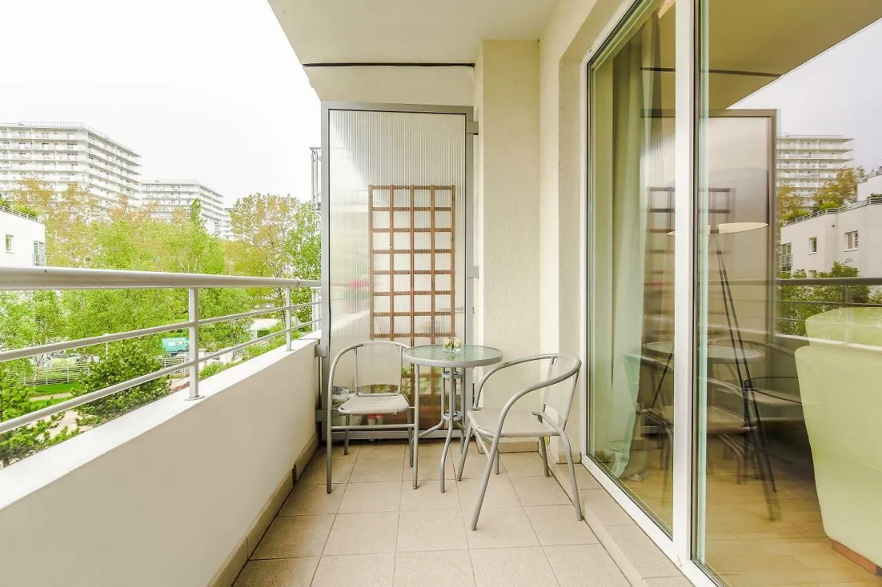 Rent A Flat Apartments - Obroncow Wybrzeza St. 그단스크 폴란드