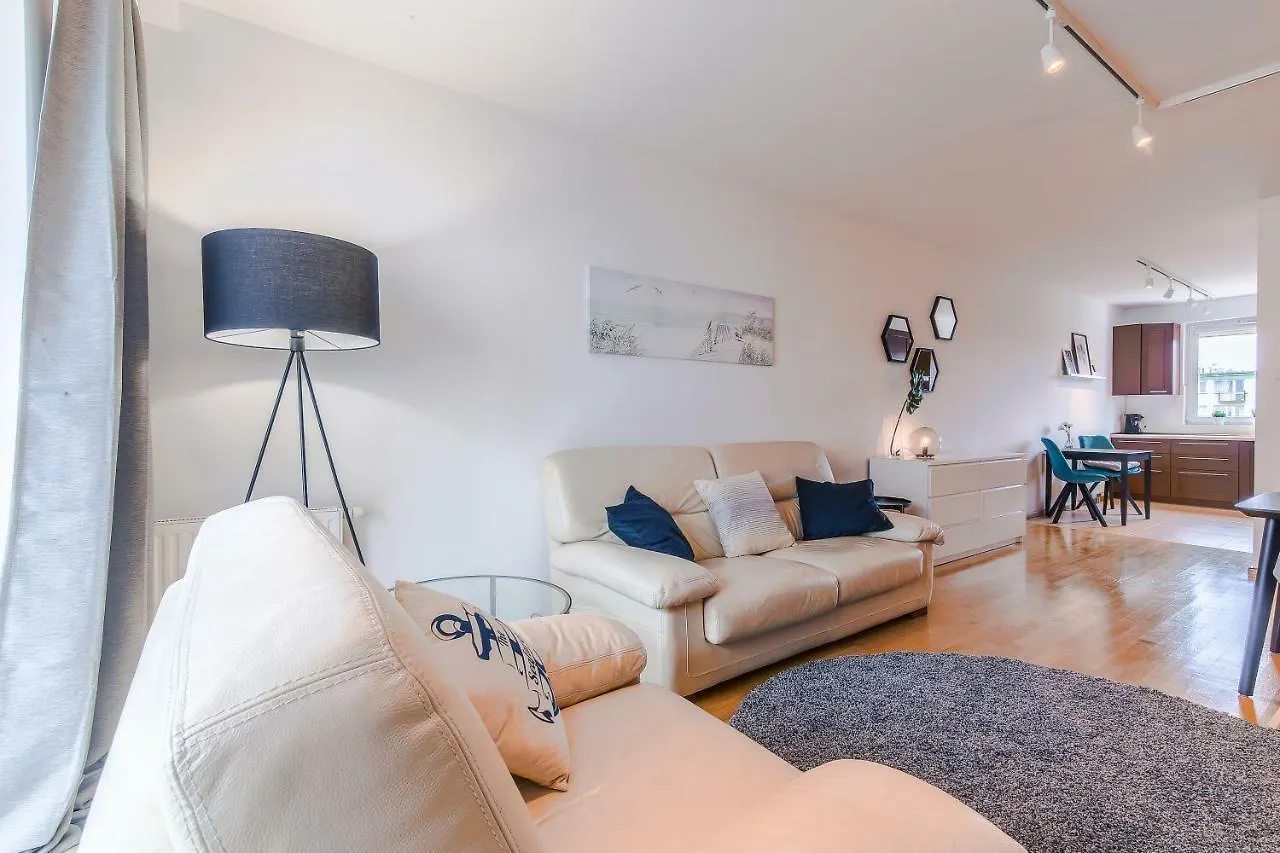 Rent A Flat Apartments - Obroncow Wybrzeza St. 그단스크 폴란드
